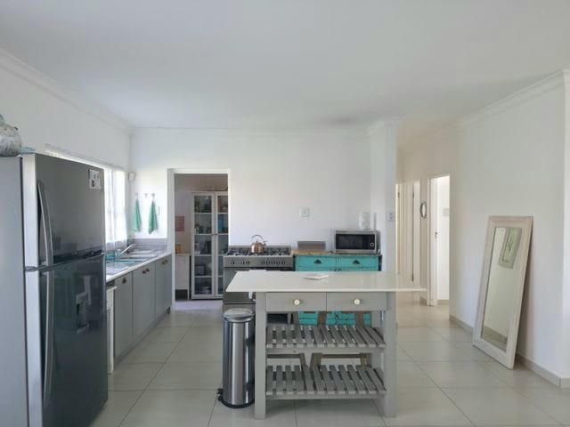 3 Bedroom Property for Sale in Wavecrest Eastern Cape